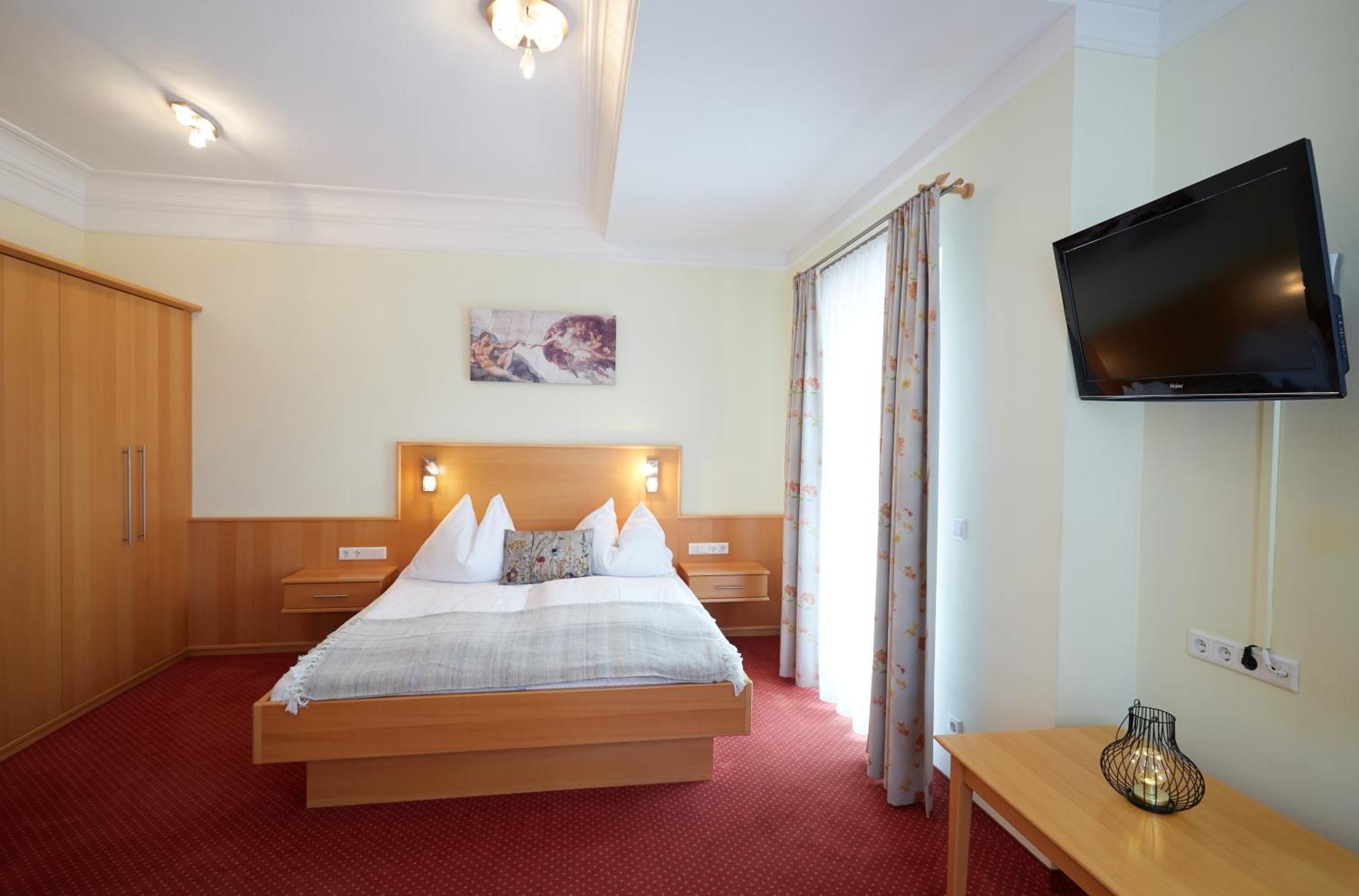 Hotel Gasthof Stenitzer เฮาส์ อิม เอนน์สทาล ภายนอก รูปภาพ